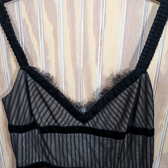 Vintage BGBG Maxazria Tulle and Black Velvet Midi Cocktail Dress Size 4 - Picture 5 of 9